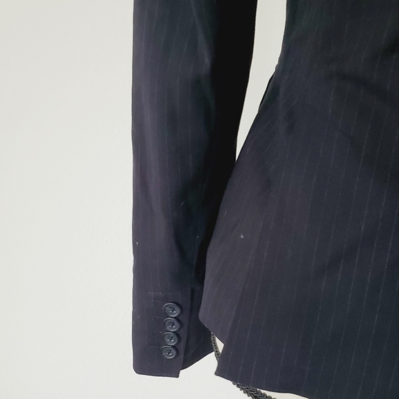 Banana Republic navy pinstripe blazer - Picture 6 of 8